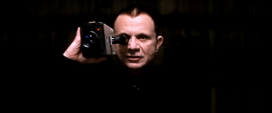 "Lost Highway" filminden bir kare "Lost Highway" filminden bir kare