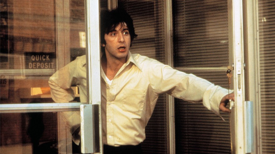 "Dog Day Afternoon" filminden bir kare